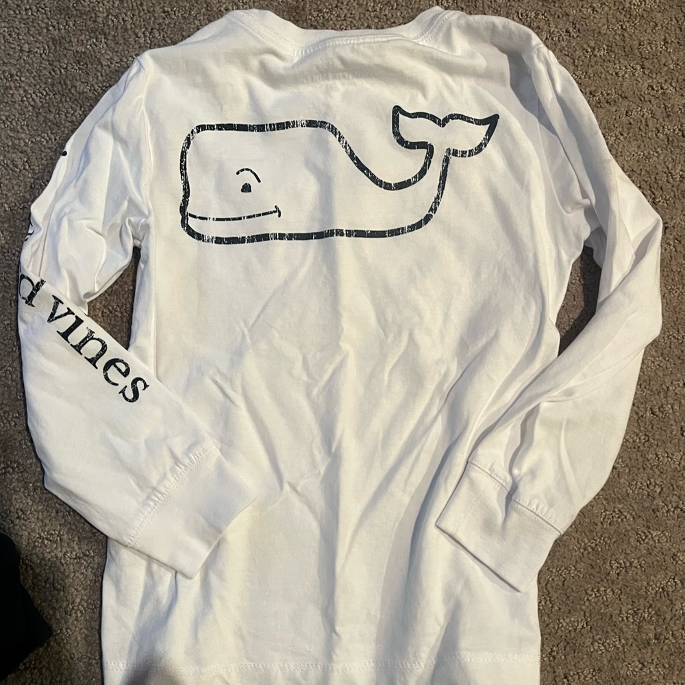 Vineyard Vines White Long Sleeved Tee. Sz 4T.  EUC.
